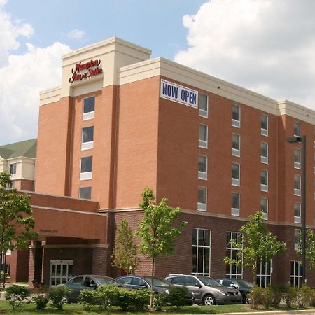 Hampton Inn & Suites Detroit/Airport Romulus Exterior foto