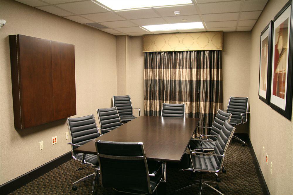 Hampton Inn & Suites Detroit/Airport Romulus Einrichtungen foto