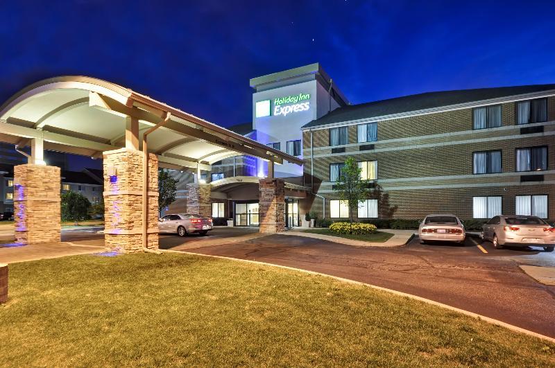 Hampton Inn & Suites Detroit/Airport Romulus Exterior foto