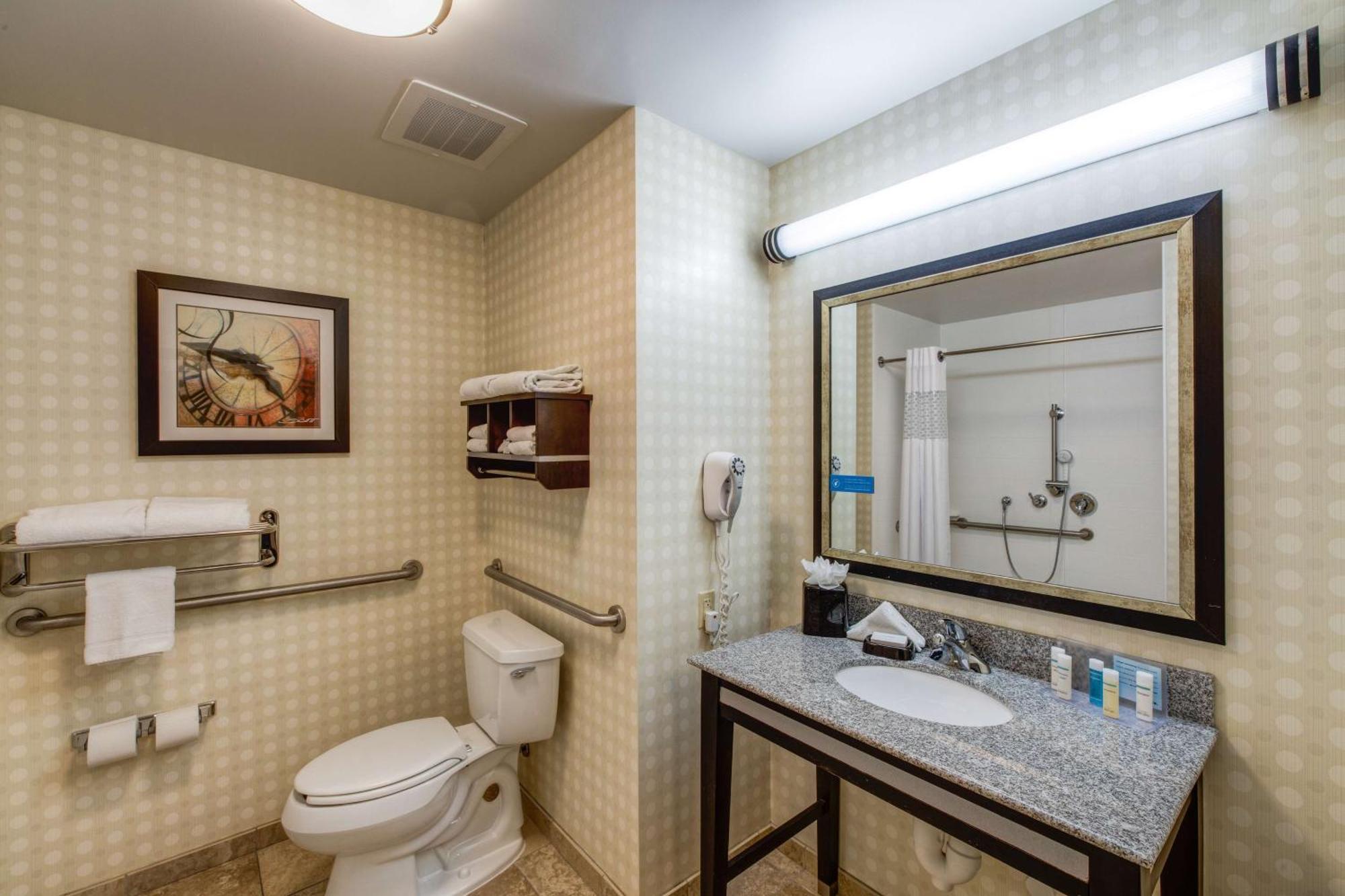 Hampton Inn & Suites Detroit/Airport Romulus Exterior foto