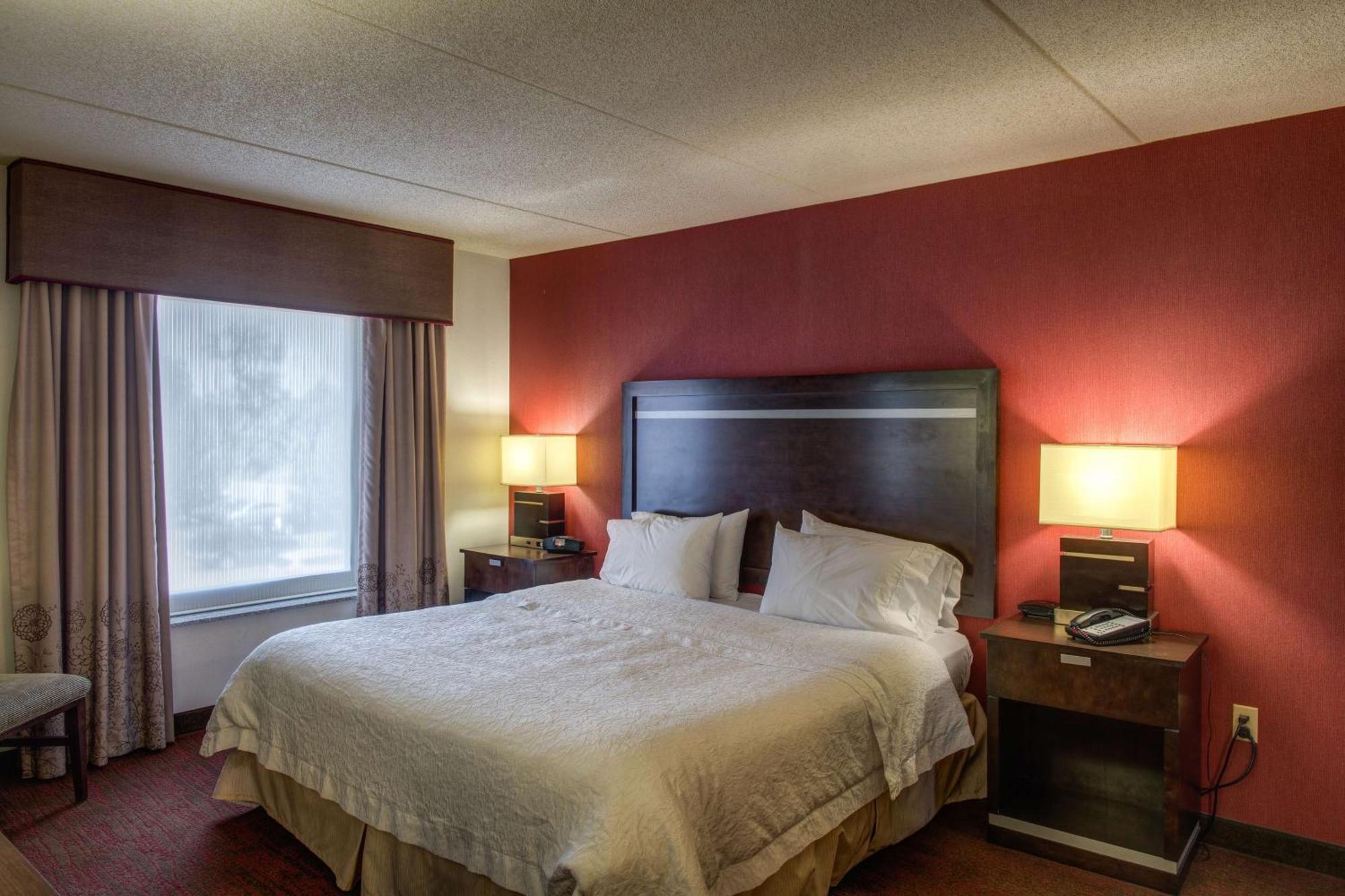 Hampton Inn & Suites Detroit/Airport Romulus Exterior foto