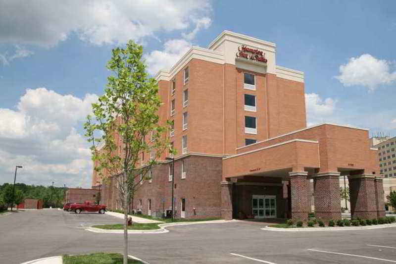Hampton Inn & Suites Detroit/Airport Romulus Exterior foto